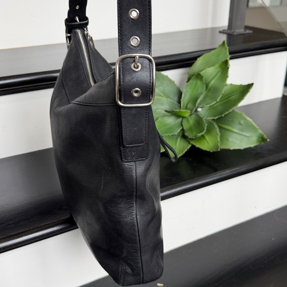 Vintage Coach 9188 Shoulder Bag Crossbody Genuine Leather Black purse - Picture 4 of 9